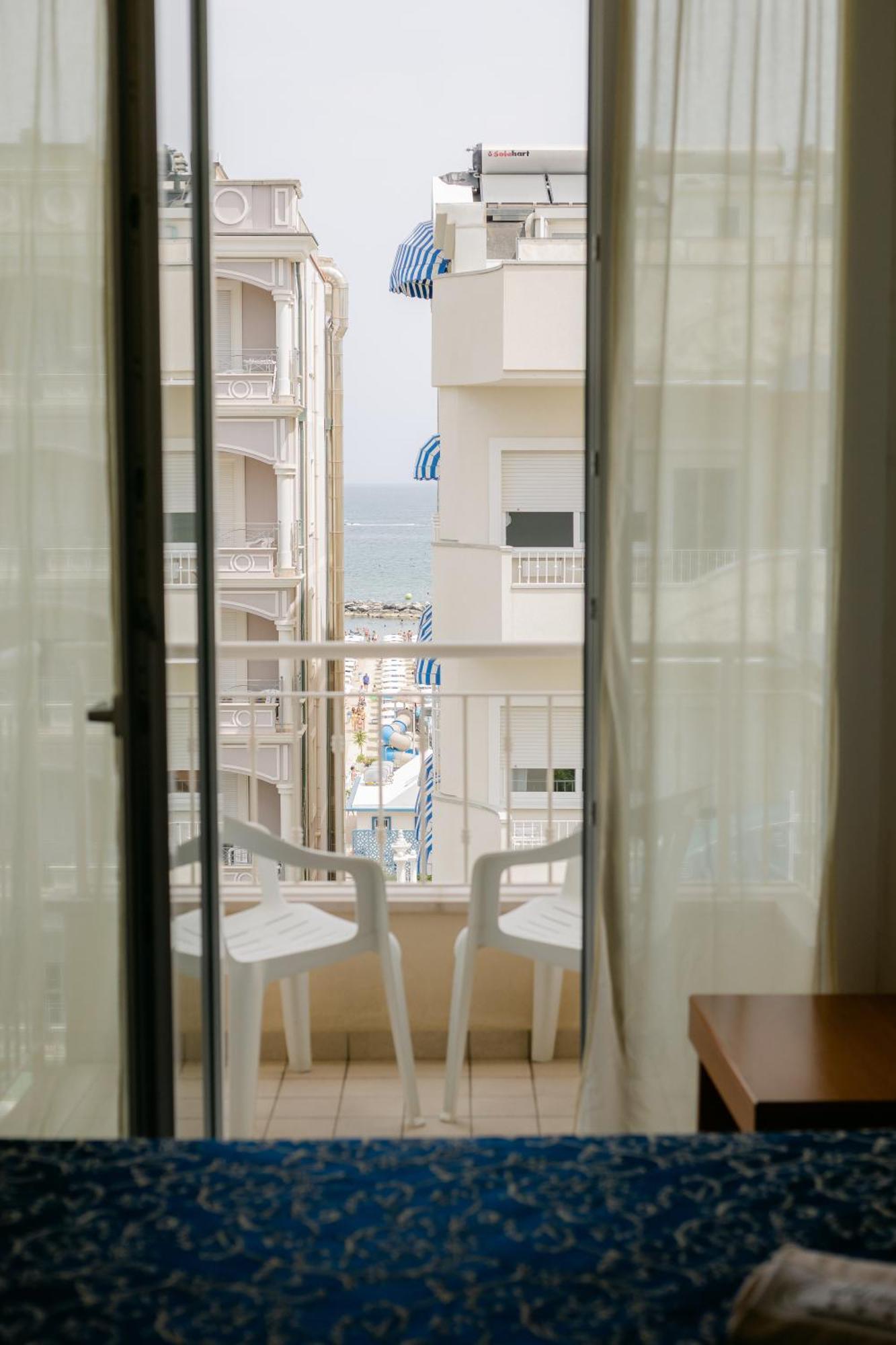 Hotel Golf Cattolica Esterno foto