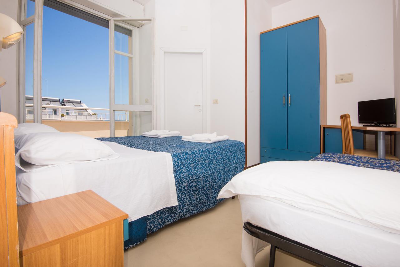 Hotel Golf Cattolica Esterno foto